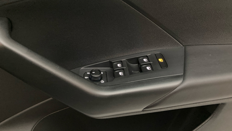 Volkswagen T-Cross 1.0 TSI 115 Life 5dr Petrol Estate